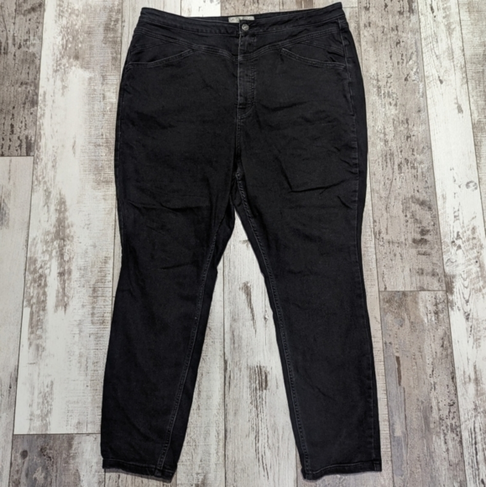 We‎ the free curvy black high rise jeans size 35